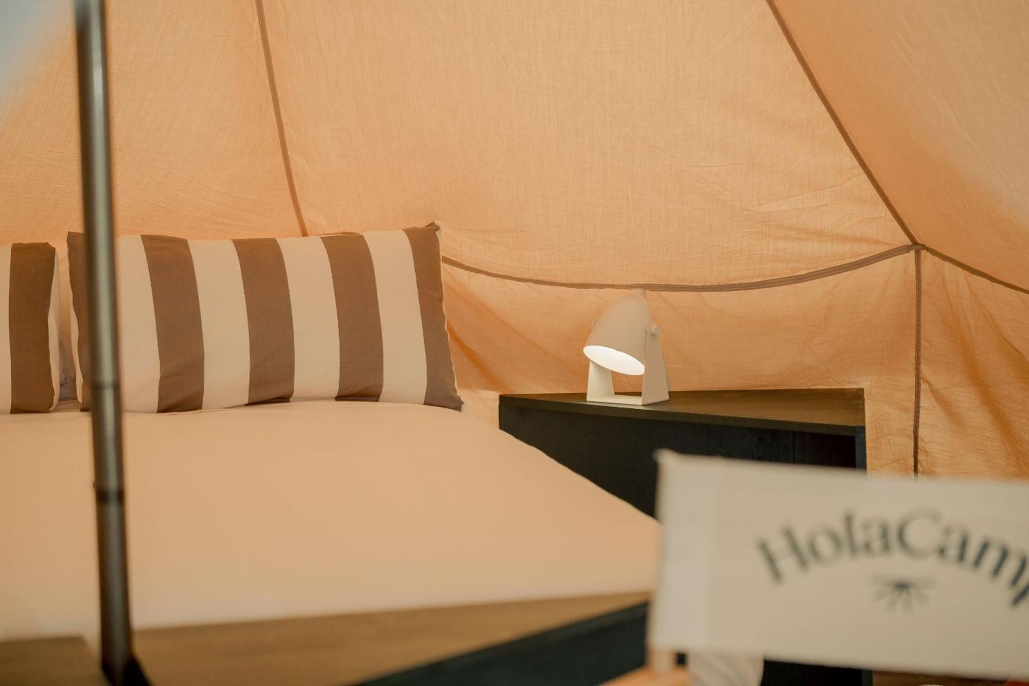 Holacamp Sitges Fun Hotel ภายนอก รูปภาพ