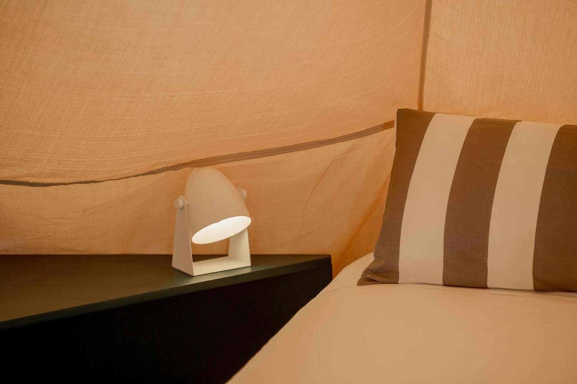 Holacamp Sitges Fun Hotel ภายนอก รูปภาพ