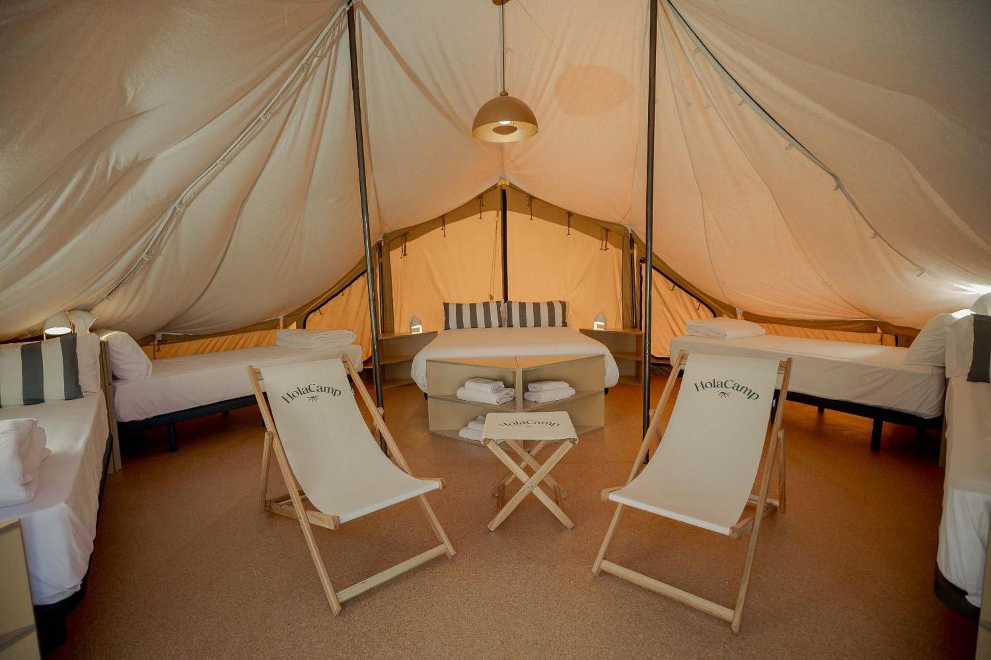 Holacamp Sitges Fun Hotel ภายนอก รูปภาพ
