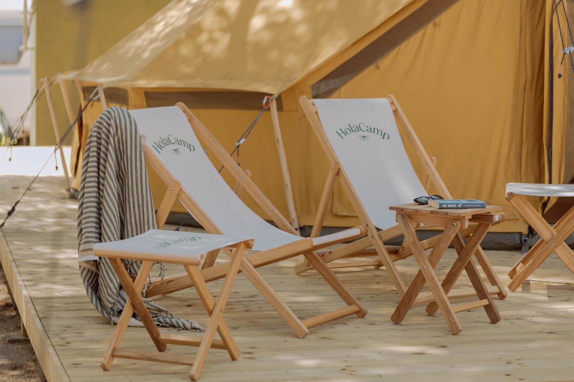 Holacamp Sitges Fun Hotel ภายนอก รูปภาพ