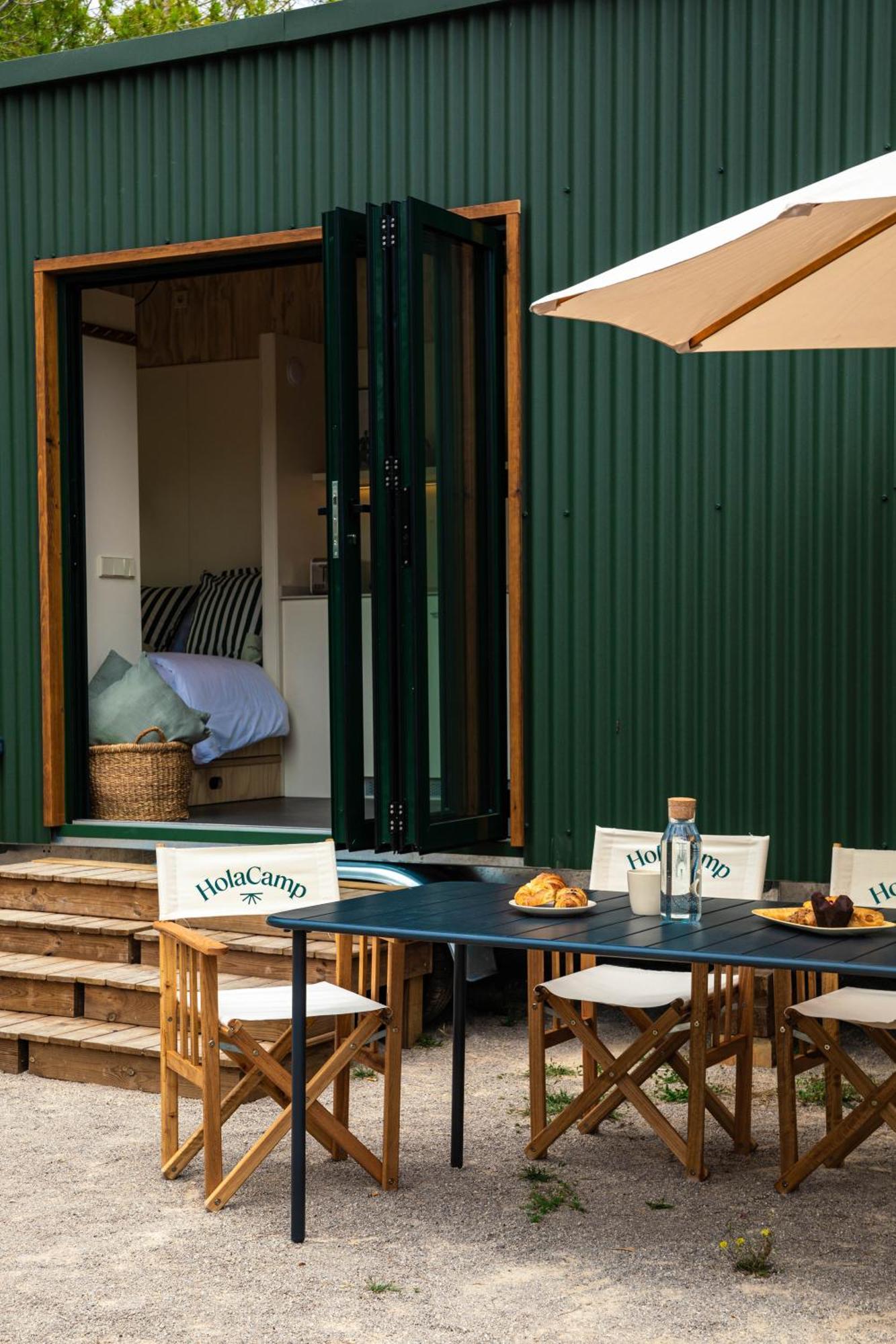 Holacamp Sitges Fun Hotel ภายนอก รูปภาพ